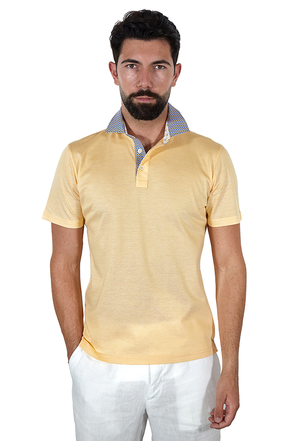 Polo-giallo-collo-cerchi-bluette-e-giallo